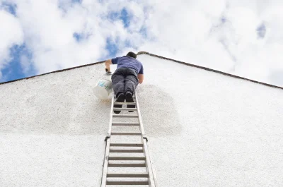 Peinture extérieure à Pinas — façades et ravalement